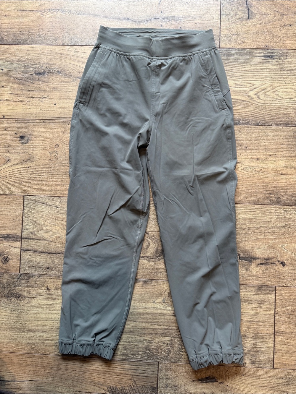 Lululemon Size 0 Olive Joggers